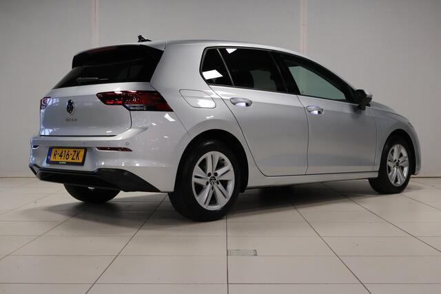 Volkswagen GOLF 1.0 TSI Life Business .