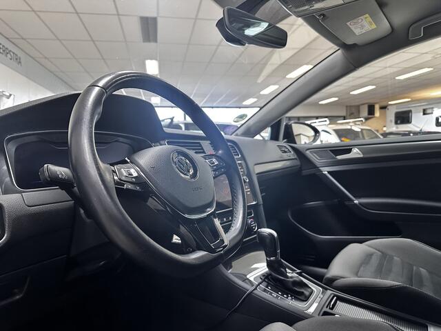 Volkswagen GOLF 1.5 TSI Comfortline Business/ Facelift/ Automaat/ 131pk!/ Virtual Cockpit/ Apple + Android/ Extra getint glas/ Alcantara/ Camera/ Adaptive Cruise/ Stoelverw./ PDC V+A/ Navi/ Clima/ Bluetooth.