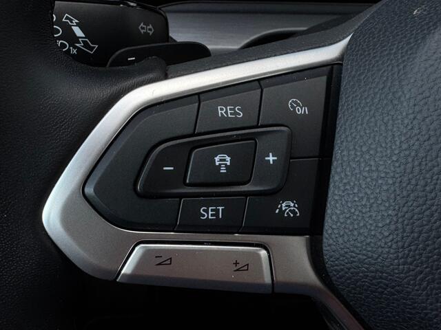 Volkswagen GOLF 1.4 eHybrid Style | Achteruitrijcamera | Stoel/Stuur Verwarming |