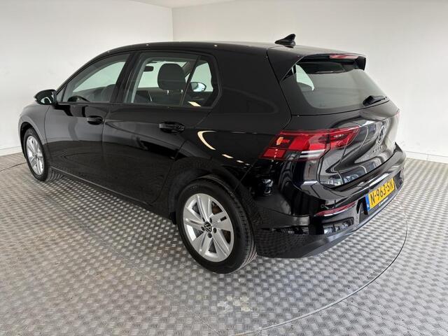 Volkswagen GOLF 1.0 eTSI Life - Apple Carplay/Android Auto