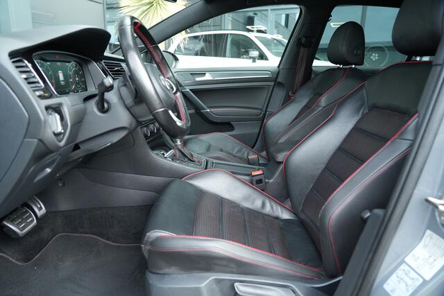 Volkswagen GOLF 2.0 TSI GTI TCR 290pk Panoramadak/Dynaudio/Akrapovic