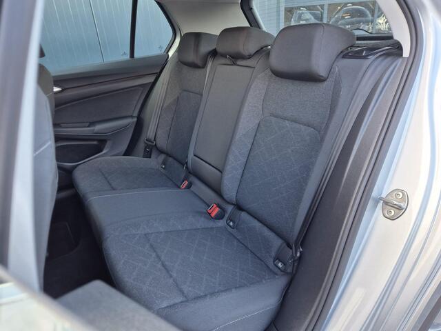 Volkswagen GOLF 1.5 TSI Life Business | BTW | Carplay | Trekhaak | Camera | Navi