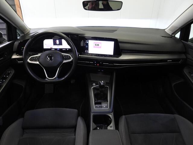 Volkswagen GOLF Variant 1.5 TSI Style NAVI/SCHUIFDAK/WINTERPACK/TREKH./17"LMV!