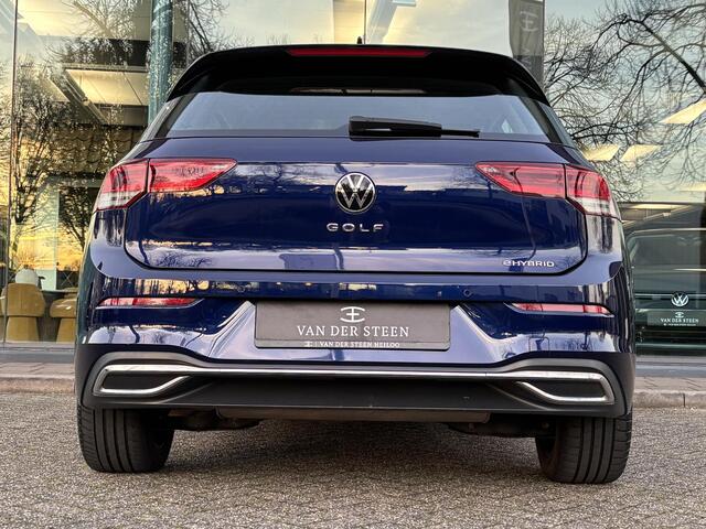 Volkswagen GOLF 1.4 eHybrid Style Memory Seats | Panoramadak
