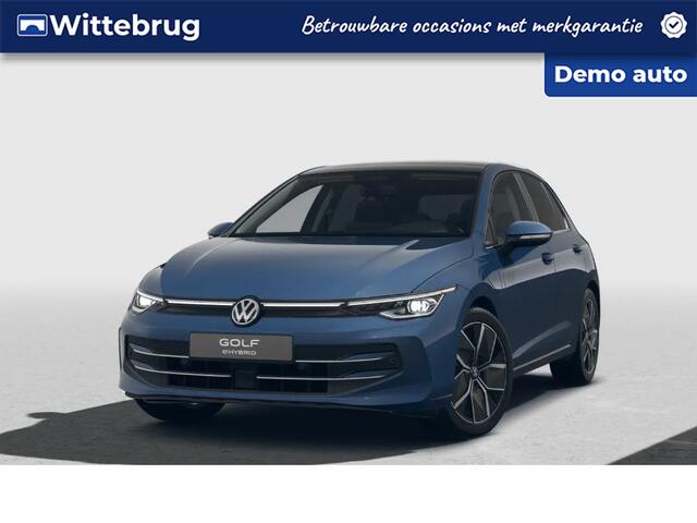 Volkswagen GOLF 1.5 eHybrid 204PK Style Edition / Panoramadak / Achteruitrijcamera / App Connect / 18'' LMV / VW