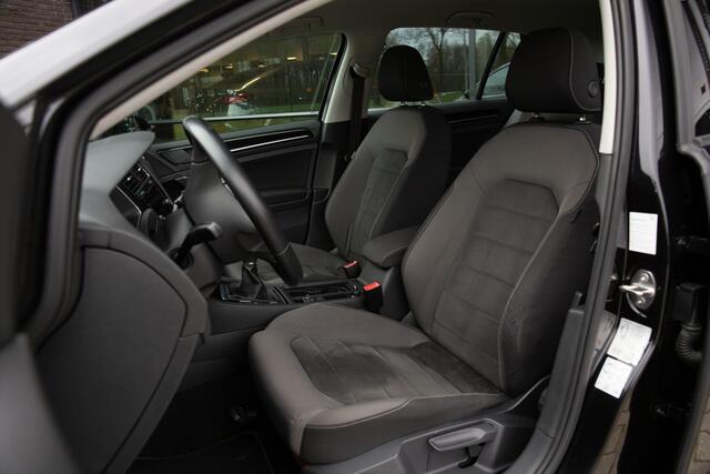 Volkswagen GOLF 1.5 TSI Highline , Adap. cruise, Carplay, Virtual cockpit,