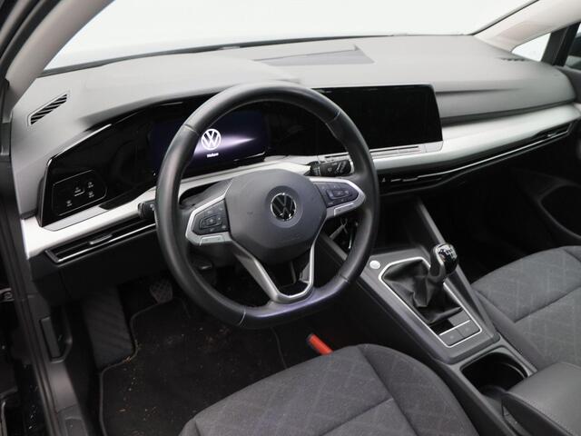 Volkswagen GOLF Variant 1.0 TSi 110 Pk Life Parkeersensoren | Carplay | Climatronic | Adaptive Cruise | Trekhaak | 16 Inch | 52.305 Km !!
