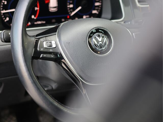 Volkswagen GOLF Mk7.5 1.5 TSI 150PK Highline R-line Pano | Virtual Cockpit | ACC | Navi | Stoelverwarming