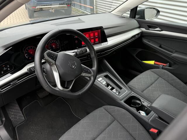 Volkswagen GOLF Variant 1.0 eTSI Life Automaat als nieuw! | PDC V+A | Navigatie | ACC | LED | LM Velgen | Clima | Rijstrooksensor | RIJKLAARPRIJS INCL 12 MAANDEN GARANTIE EN BEURT