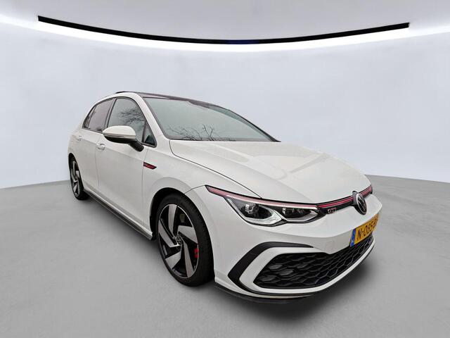 Volkswagen GOLF 2.0 TSI GTI / AUTOMAAT/ 245 PK/ PANO/ CAMERA/ PARK. SENSOREN/ IQ. LIGHT/ VIRTUAL COCKPIT/ STOELVERWARM./ ADAPT. CRUISE/ NAVI/ CLIMA/ 18" LMV