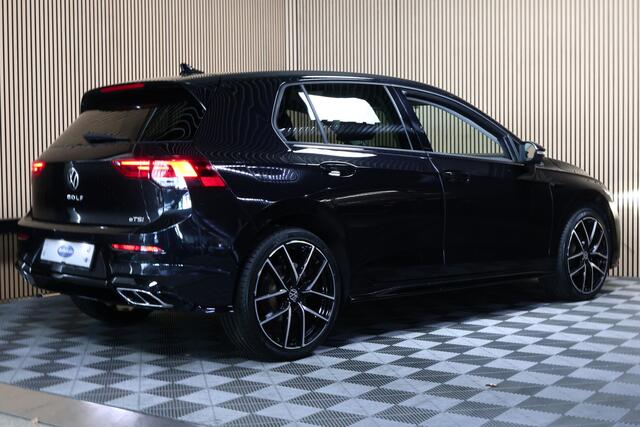 Volkswagen GOLF R line 1.0 eTsi 23.000 km Full options Navi Carplay '24