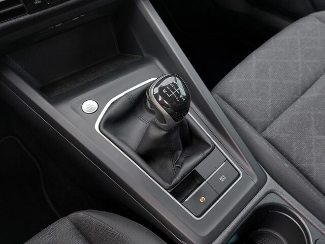 Volkswagen GOLF 1.0 TSI 110pk Life | Origineel NL | Navi | Apple Carplay+Android Auto | Clima | Adap.Cruise | Led Koplampen | Pdc V+A+Camera | Rijstrook+Licht+Regensensor | 16''lm