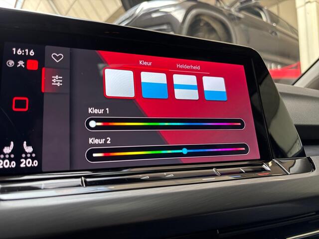 Volkswagen GOLF 1.5 eTSI DSG Style ? Pano ? Stuurverwarming ? Massage