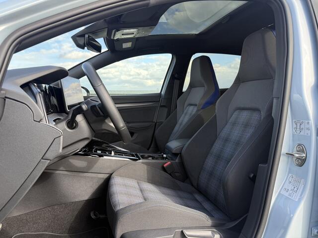 Volkswagen GOLF 1.5 eHybrid GTE | Pano | IQ | 360° | HUD