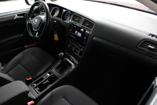 Volkswagen GOLF Variant 1.0 TSI Comfortline Navigatie | Trekhaak | Climate Control | Cruise Control