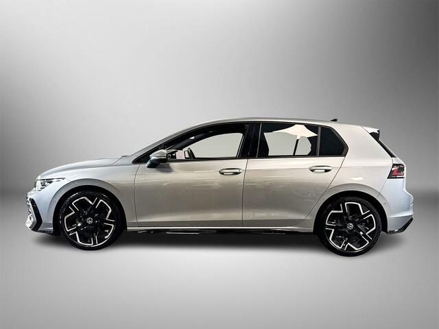 Volkswagen GOLF 1.5 150pk eTSI R-Line Edition Dodehoeksensoren | Achteruitrijcamera | Stoelverwarming