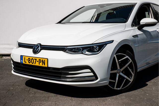 Volkswagen GOLF 1.5 eTSI 150pk Aut. Style Full led/ Massage/ Navigatie/ Carplay/ Sfeerverlichting/ Stoelverwarming/ Pdc v+a