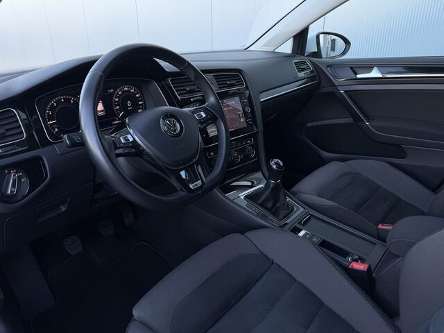 Volkswagen GOLF 1.0 TSI Highline R-line/Apple Carplay/17inch.