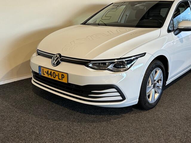 Volkswagen GOLF 1.0 ETSI LIFE BNS l ORG NL l MEMORY l CAMERA l SFEERVERL l CARPLAY l