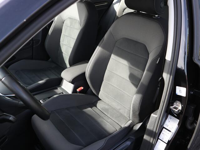 Volkswagen GOLF 2.0 TDI Highline VIRTUAL NAVI 115810 KM