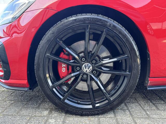 Volkswagen GOLF 7,5 GTI Performance 2.0 TSI 245pk DSG / Aut. Panoramdak 19" Virtual !!!