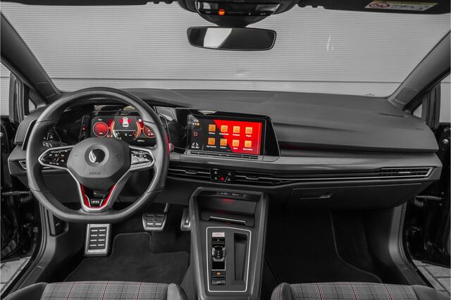 Volkswagen GOLF 2.0 TSI GTI IQ Light ACC Stoelverw Camera 19"