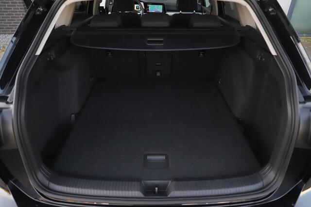 Volkswagen GOLF Variant 1.0 eTSI Life Automaat Virtual Cockpit Navigatie Draadloos Carplay Android Stuur & Stoelverwarming