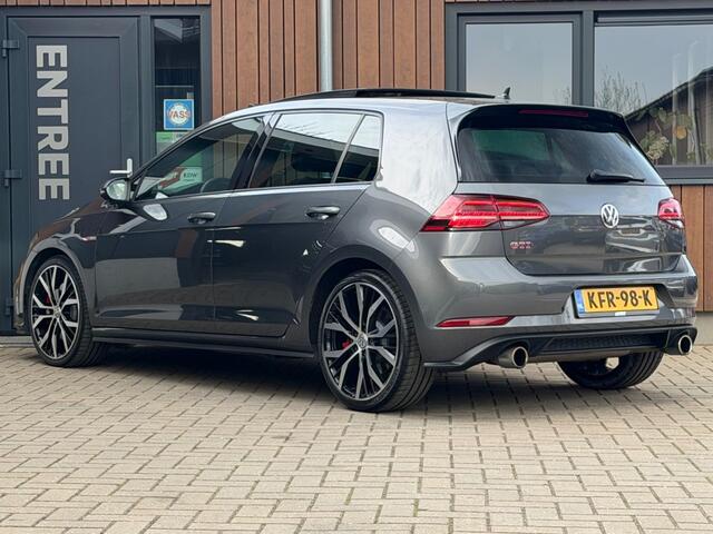 Volkswagen GOLF 2.0 TSI GTI DSG Pano Camera Carplay