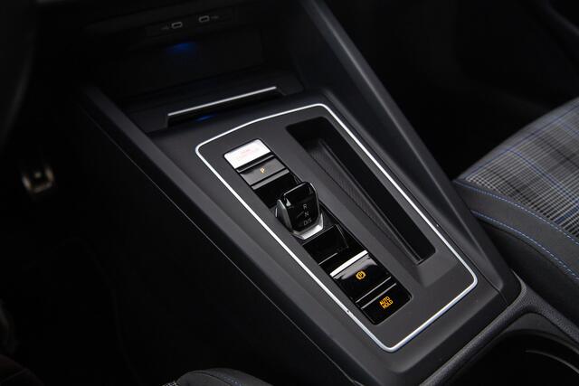 Volkswagen GOLF 1.4 eHybrid GTE , Adap. cruise, Virtual cockpit,