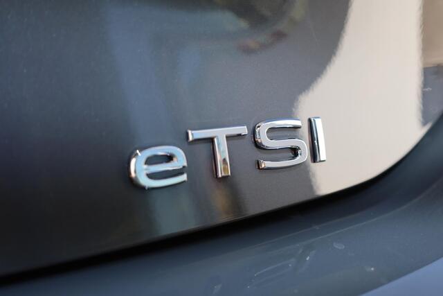 Volkswagen GOLF Variant 1.5 eTSI Life Business PL ¤690 p/m* 116PK / 85kW DSG, Navigatie, voorstoelen verwarmbaar met massagefunctie, Apple Carplay & Android Auto, extra getint glas achter, digitaal instrumentenpaneel, LED koplampen, adaptieve cruise control (acc), DAB+