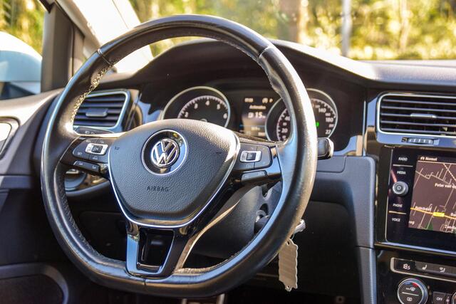 Volkswagen GOLF 1.5 TSI Highline Business R | Automaat | Acc | Navigatie | Stoelverwarming