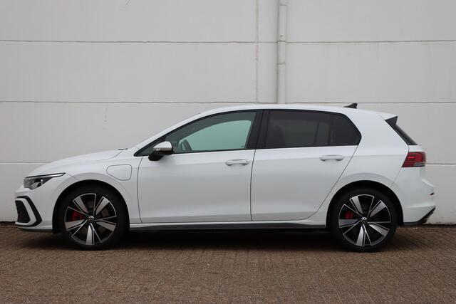 Volkswagen GOLF 1.4 eHybrid GTE 245pk DSG6 | Stuurverwarming | Carplay | lane-assist