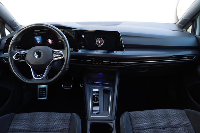 Volkswagen GOLF 1.4 eHybrid GTE 245pk DSG6 | Stuurverwarming | Carplay | lane-assist