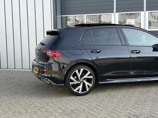 Volkswagen GOLF 1.5 eTSI R-Line Business | Panoramadak | Keyless | Stoel verwarming | Camera |