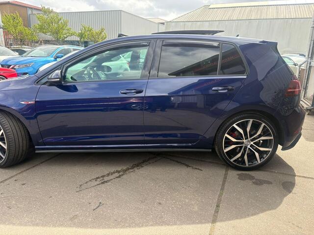 Volkswagen GOLF 2.0 TSI GTI Performance Pano, blindspot, camera, stage 1 getuned