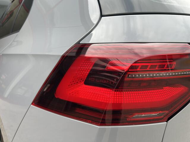 Volkswagen GOLF 1.5 TSI Life | ACC | PDC | IQ-light | Memory | Stoelverw./massage | Getint glas |