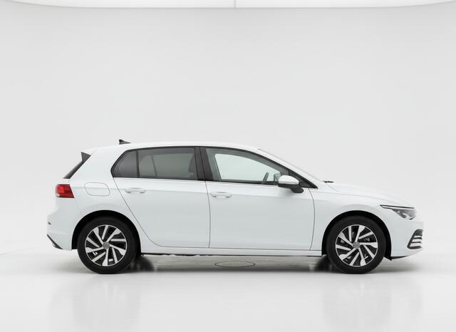 Volkswagen GOLF 1.4 eHybrid 204PK DSG STYLE CAMERA/NAVI/STUURVERW.