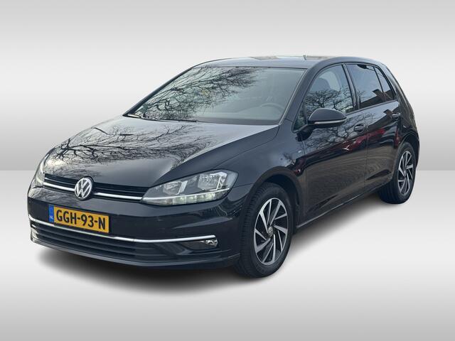 Volkswagen GOLF 1.0 TSI Comfortline / Camera / CarPlay / 16'' / Navigatie / Parkeerhulp V+A / Getint glas / DAB / ACC
