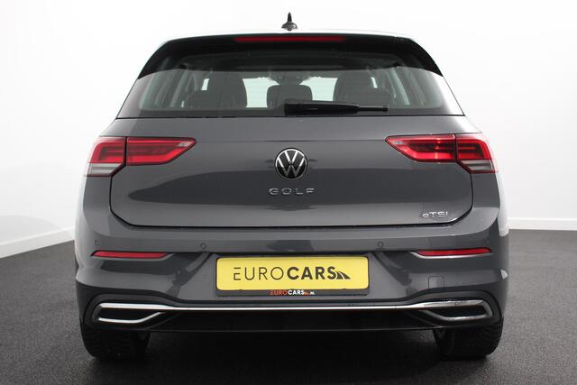 Volkswagen GOLF 1.5 eTSI 150pk DSG Style Navigatie Apple Carplay/Android Auto Parkeersensoren Camera Park Assist Adaptive Cruise Control Blind Spot Assist Stoel- en stuurverwarming Ledverlichting Virtual Cockpit Lane Assist