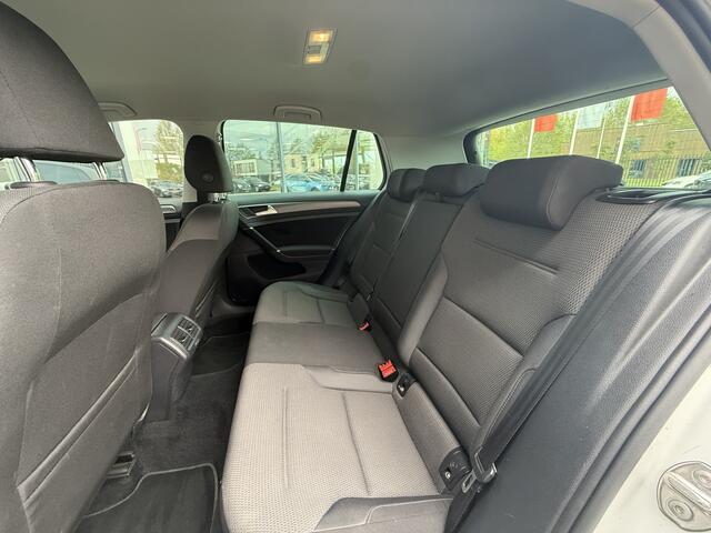 Volkswagen GOLF 1.5 TSI Comfortline Business NAVI,PDC