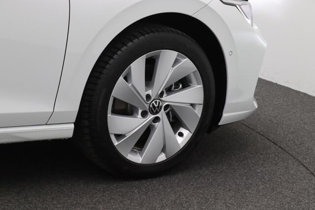 Volkswagen GOLF 1.5 eHybrid Life Edition 204PK DSG Navi via Apple Carplay/Androi