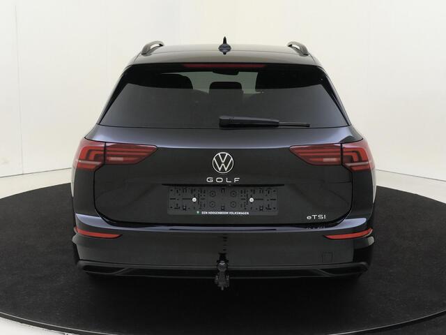 Volkswagen GOLF Variant Life Edition | 'App-Connect' draadloze smartphone integratie | Achterbank in ongelijke delen neerklapbaar incl. middenarmsteun en doorlaadmogelijkheid | Afstandscontrolesysteem (Front Assist)