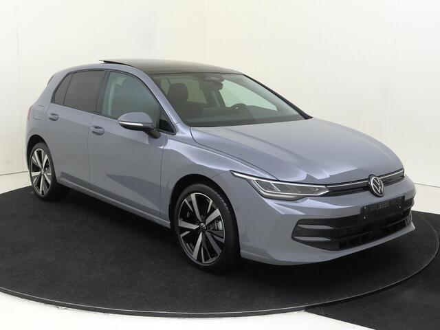 Volkswagen GOLF Life Edition eHybrid | 'App-Connect' draadloze smartphone integratie | Achterbank in ongelijke delen neerklapbaar incl. middenarmsteun en doorlaadmogelijkheid | Afstandscontrolesysteem (Front Assist)