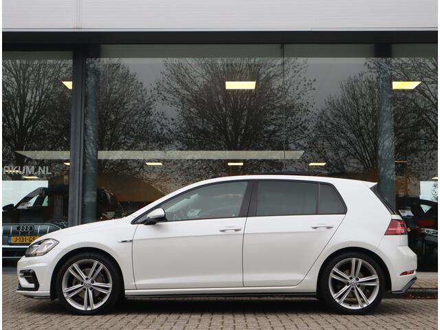 Volkswagen GOLF 1.5 TSI Highline Pano / Navi / Elekramen / R-Line / Climate / Led Dealeronderhouden
