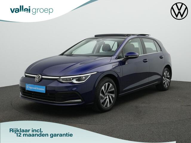 Volkswagen GOLF 1.4 eHybrid 204 pk Style | Panoramadak | Geheugen-/massagestoel | Achteruitrijcamera | Adaptive Cruise | Navigatie