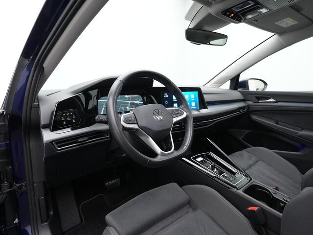 Volkswagen GOLF 1.4 eHybrid 204 pk Style | Panoramadak | Geheugen-/massagestoel | Achteruitrijcamera | Adaptive Cruise | Navigatie