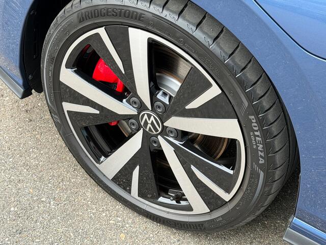 Volkswagen GOLF 1.5 eHybrid GTE 272pk | Black Style | Trekhaak | IQ light | Camera | Head-up | Rijklaar incl. garantie