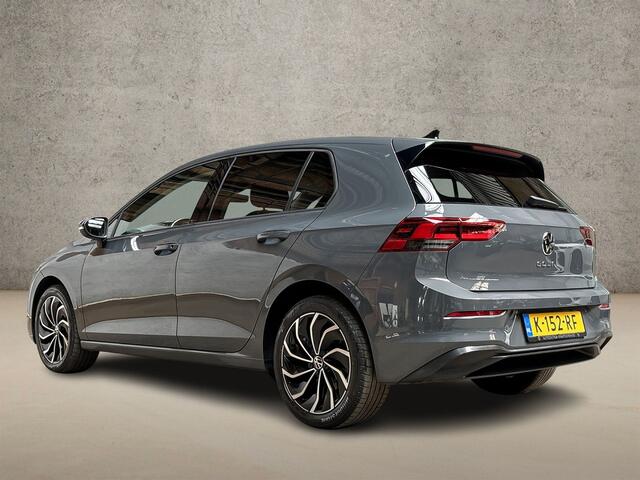 Volkswagen GOLF 1.0 TSI Sport (APPLE CARPLAY, GROOT NAVI, KEYLESS, LM VELGEN, PARKEERSENSOREN, SPORTSTOELEN, SFEERVERLICHTING, CRUISE, NIEUWSTAAT)