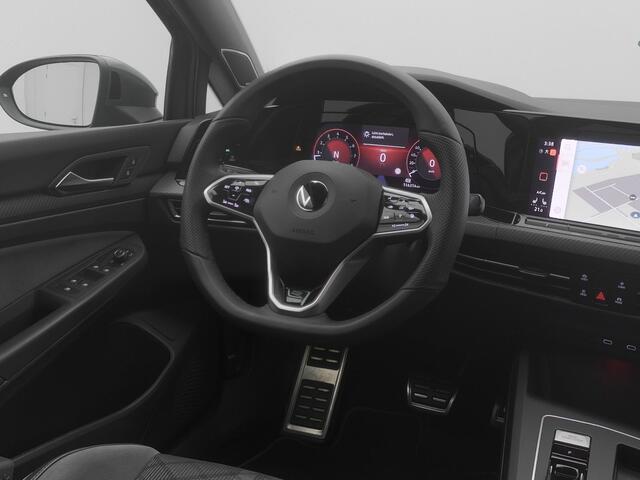 Volkswagen GOLF 1.5 eTSI R-Line Business+ | PANO | CAMERA | ADAPTIVE | H&K | STOEL- EN STUURVERW.