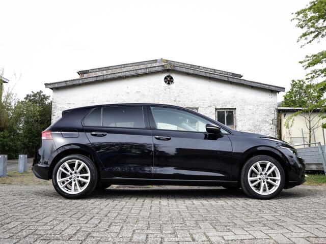 Volkswagen GOLF 1.5 TSI Life Business 2e-Eig & Dealer-Onderh. BOVAG-Garantie. NL-Auto